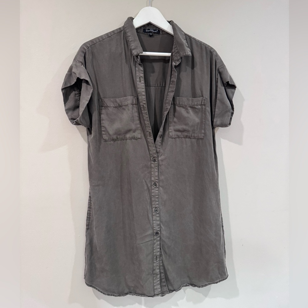 Velvet Heart Button-Up Shirt Dress / Tunic (olive green, Size M)